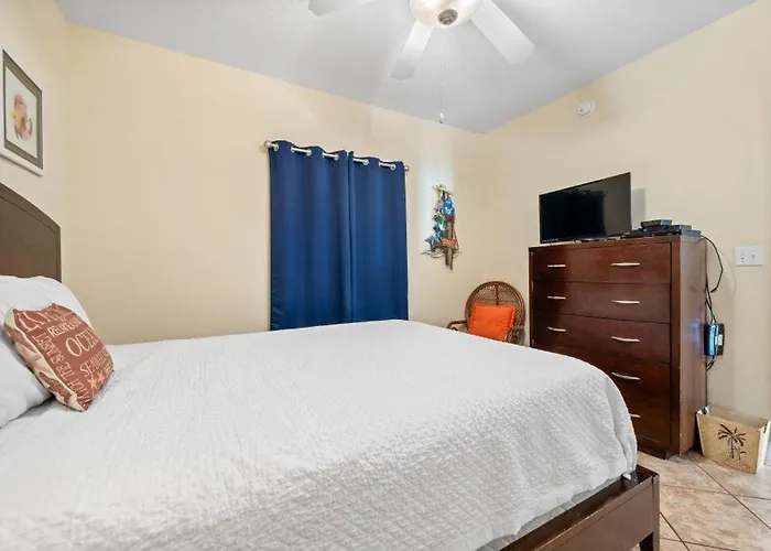 Crystal Shores West 1102 By Youngs Suncoast Apartment