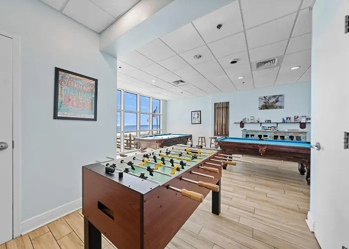 Apartment Crystal Shores West 1102 By Youngs Suncoast *